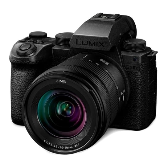 Фотоапарат зі змінним об'єктивом Panasonic Lumix S DC-S5 IIX Kit S 20-60mm (DC-S5M2XKEE)