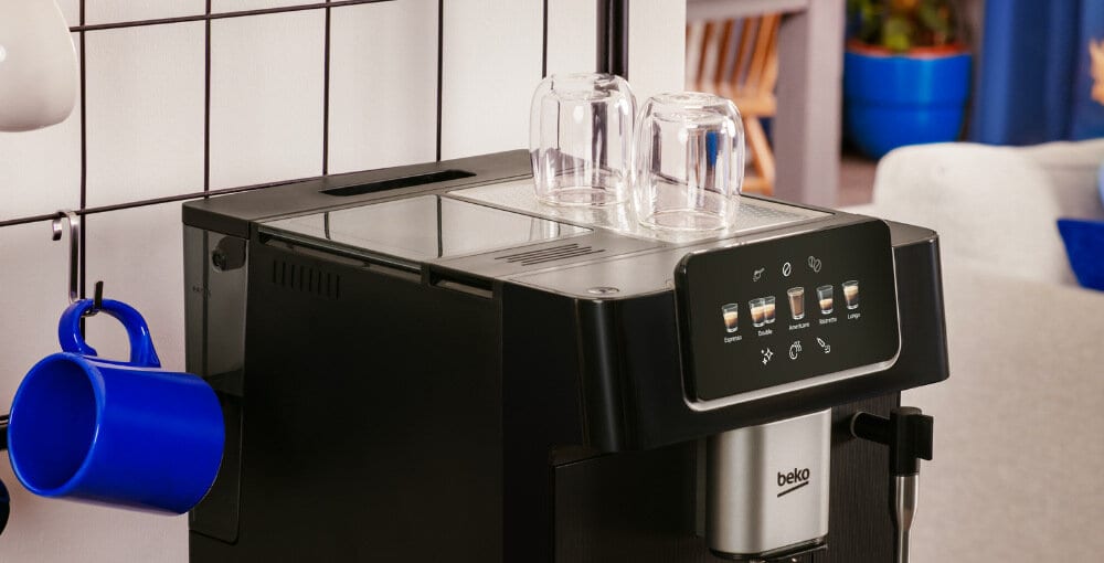 Кофемашина BEKO Caffeexperto CEG7302B с функцией подогрева чашки